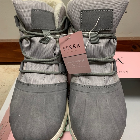 New in Box SERRA Ladies' Winter Boots - Picture 3 of 6
